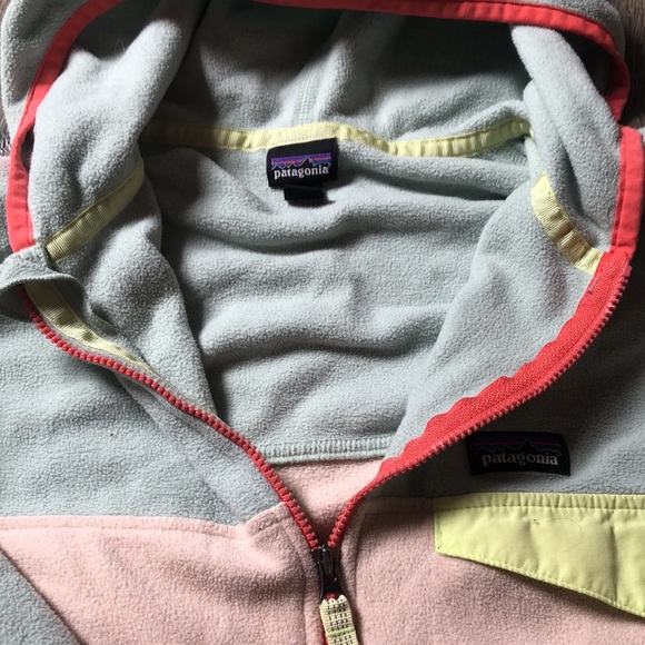 Patagonia Two-Toned zip up fleece - Picture 3 of 4